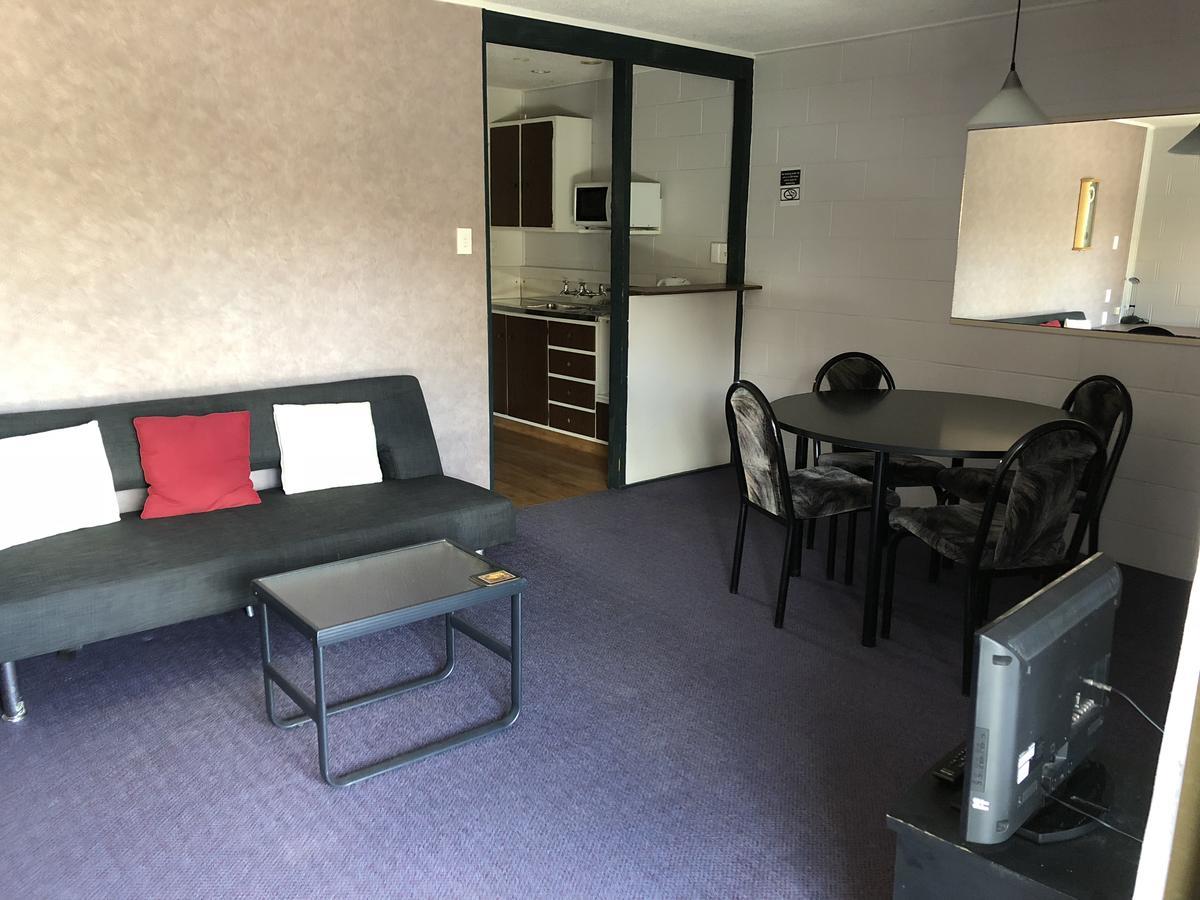 Gibson Court Motel Rotorua Bagian luar foto