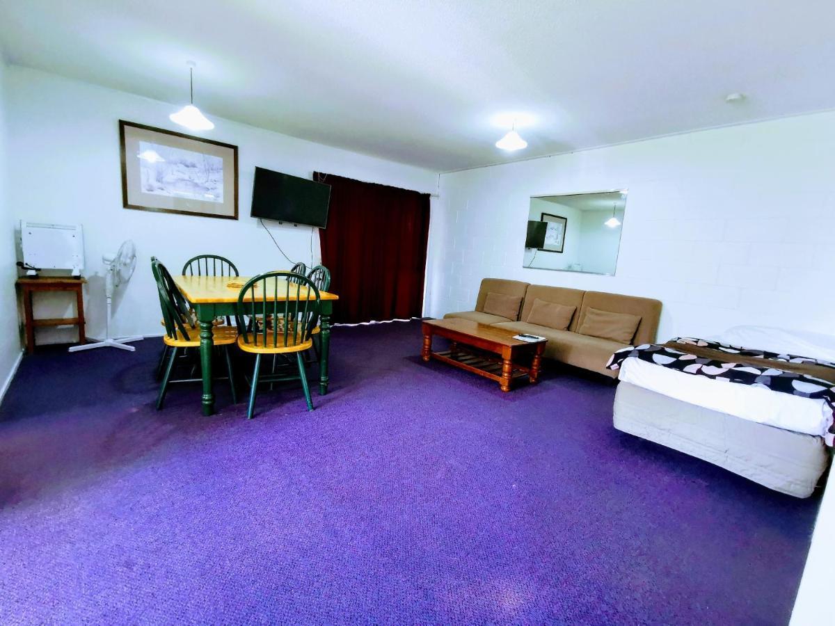 Gibson Court Motel Rotorua Bagian luar foto